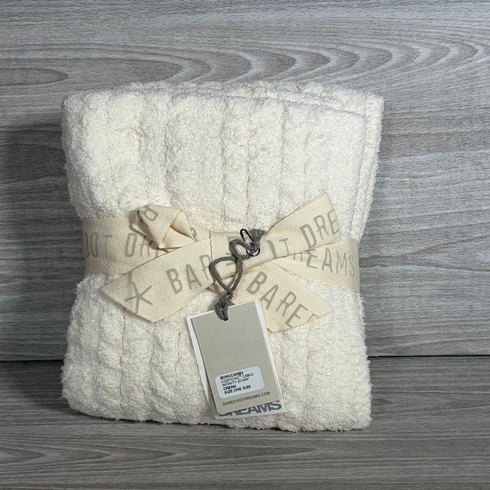 NEW Barefoot Dreams CozyChic Cable Infinity Scarf Cream One Size Soft Plush